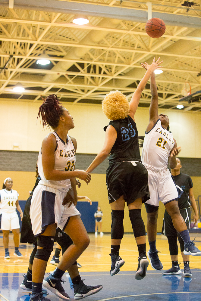 WBB: Eagles Take Care of Business