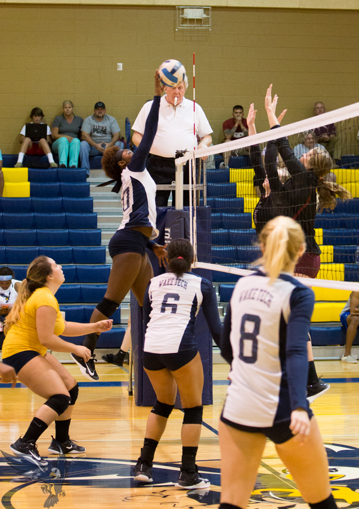 Eagles Cruise to Victory Over Guilford Tech